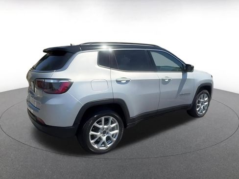 Used 2025 Jeep Compass Limited AWD/4WD image 14