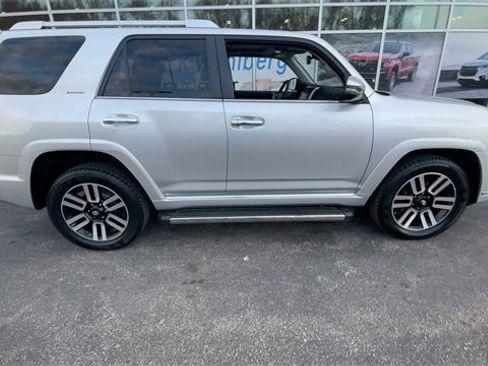 Used 2021 Toyota 4Runner Limited image 5
