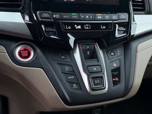 Used 2024 Honda Odyssey EX-L image 18