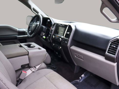 Used 2016 Ford F150 XLT w/ Equipment Group 302A Luxury image 33