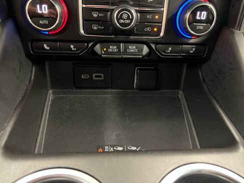 Used 2022 Chevrolet Tahoe RST w/ Luxury Package image 26