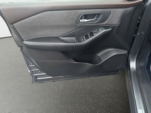 Certified 2023 Nissan Rogue SV image 14