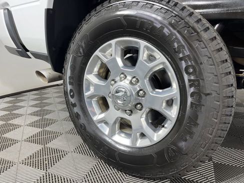 Used 2024 RAM 2500 Laramie image 16