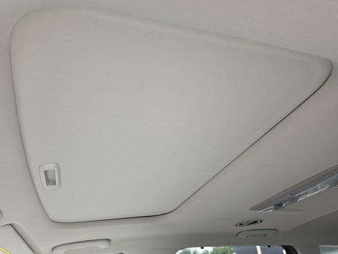 Certified 2024 Kia Telluride EX w/ EX Captain's Chair Package FWD image 23