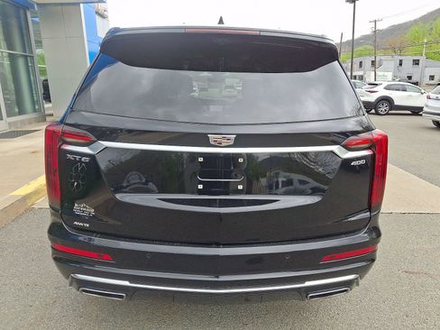 Used 2024 Cadillac XT6 Premium Luxury w/ Technology Package AWD/4WD image 5
