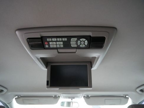 Used 2016 Honda Odyssey SE image 10