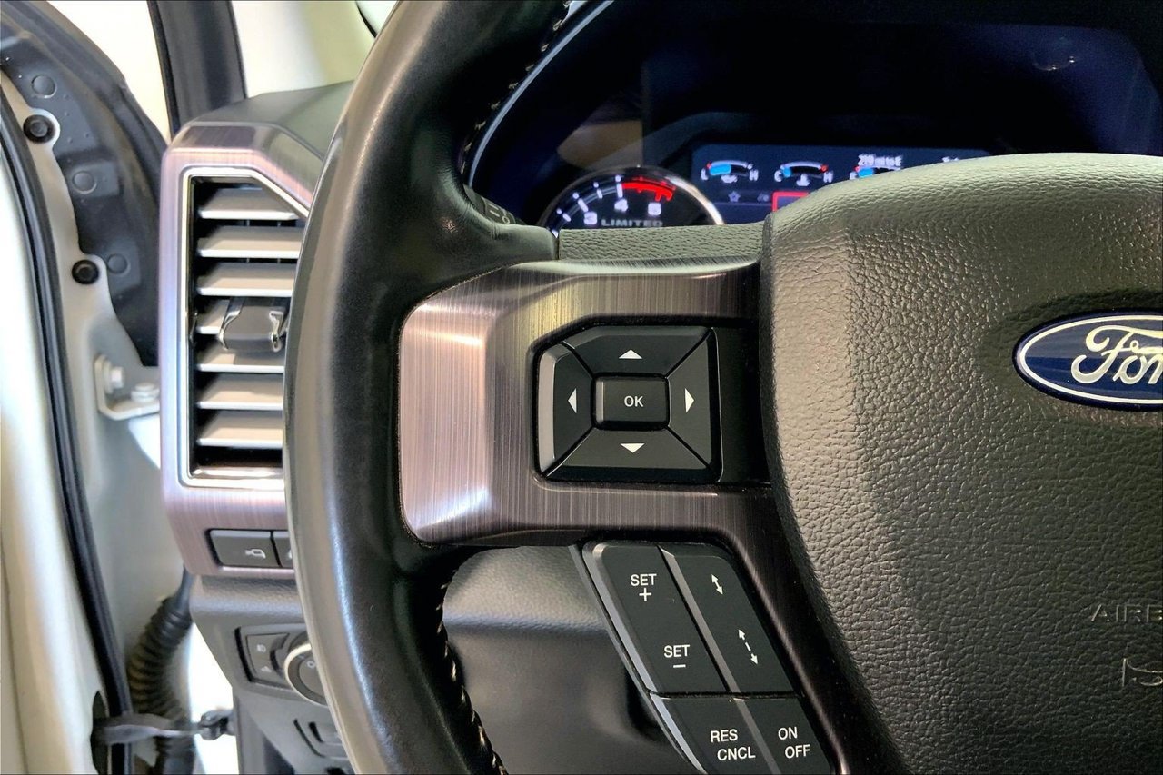 Used 2020 Ford F350 Limited AWD/4WD image 21