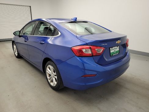 Used 2019 Chevrolet Cruze LT w/ Convenience Package FWD image 5