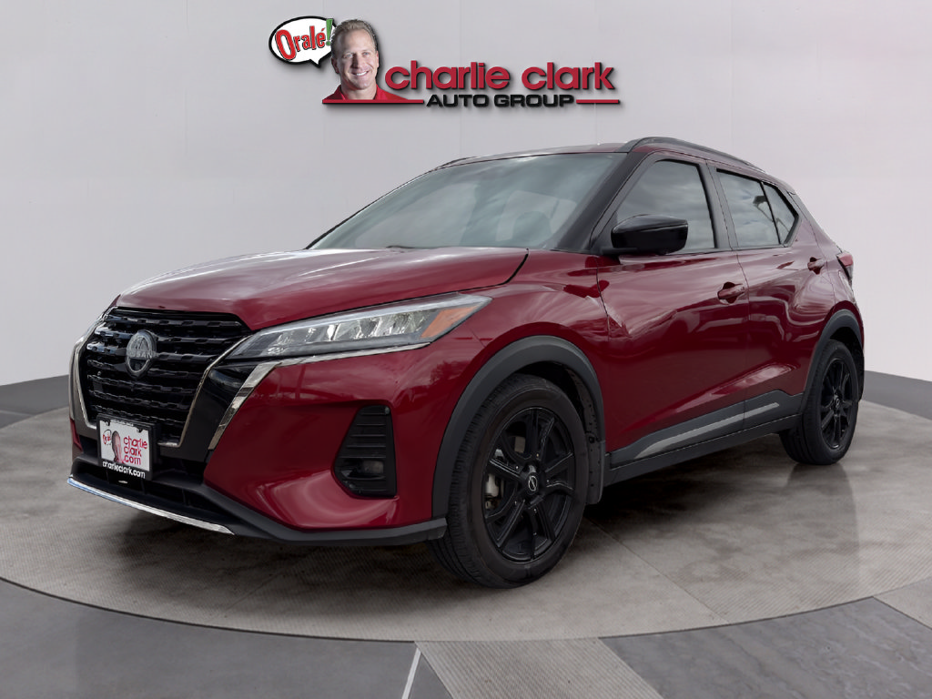 Certified 2024 Nissan Kicks SR w/ SR Premium Package FWD image 1