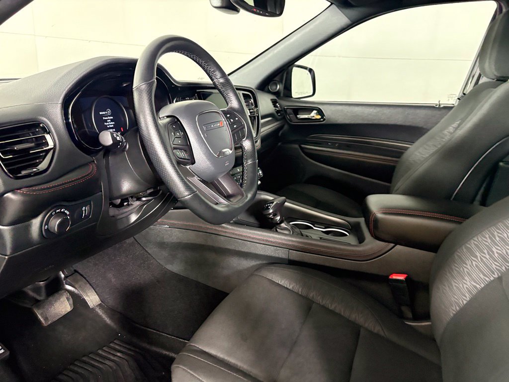 Used 2025 Dodge Durango GT w/ Blacktop Package RWD image 21