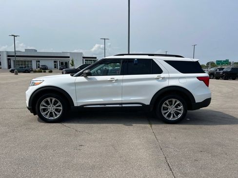 Certified 2023 Ford Explorer XLT w/ Equipment Group 202A AWD/4WD image 10