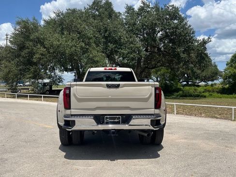 Used 2026 GMC Sierra 3500 SLE AWD/4WD image 6