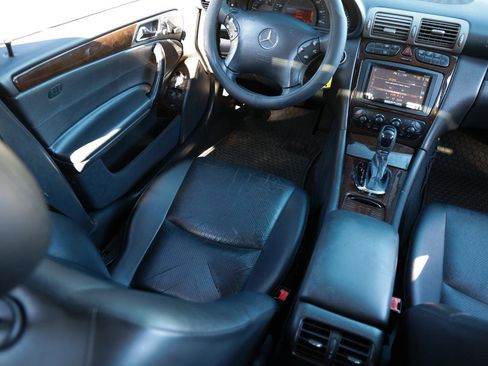 Used 2003 Mercedes-Benz C 240 Sedan image 20
