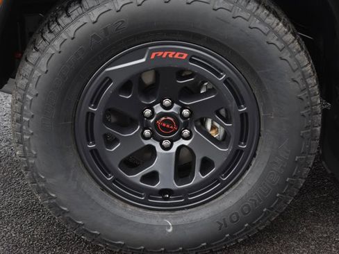 New 2026 Nissan Frontier PRO-4X w/ Pro-4x Convenience Package image 10