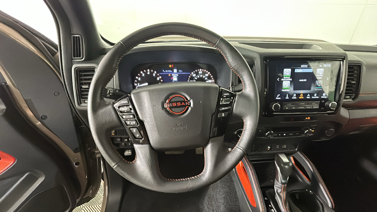 Used 2023 Nissan Frontier PRO-4X w/ Technology Package AWD/4WD image 18