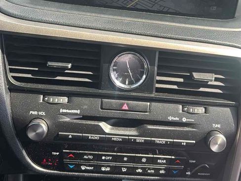 Used 2021 Lexus RX 350L Premium w/ Premium Package image 5