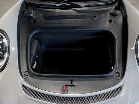 Used 2018 Porsche 911 GT3 image 20