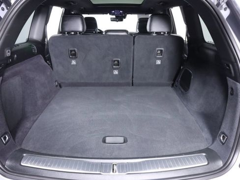 Used 2022 Jeep Grand Cherokee Overland w/ Luxury Tech Group IV image 42