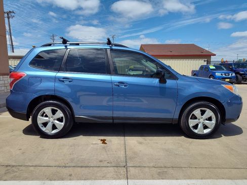 Used 2016 Subaru Forester 2.5i w/ Alloy Wheel Package AWD/4WD image 3