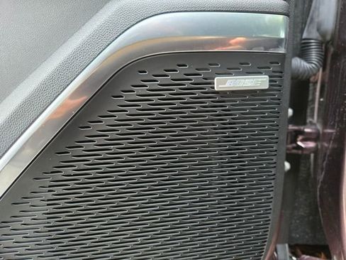 Used 2025 GMC Acadia Elevation image 14