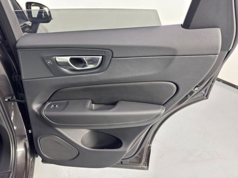 Used 2024 Volvo XC60 T8 Ultimate w/ Protection Package Premier image 47