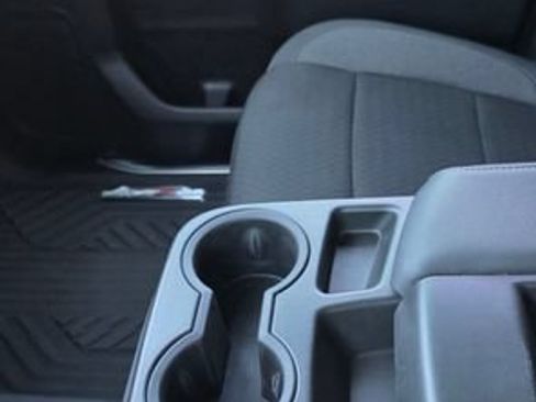 Used 2022 Chevrolet Silverado 1500 LT AWD/4WD image 23