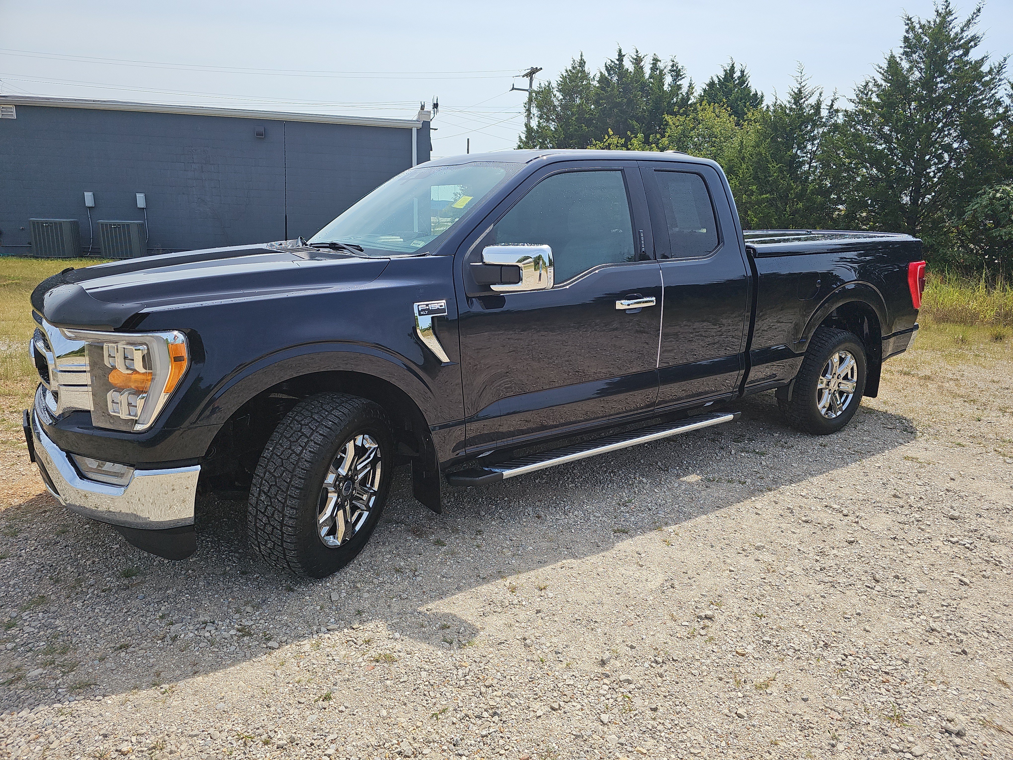 Used 2022 Ford F150 XLT w/ Equipment Group 302A High RWD image 8
