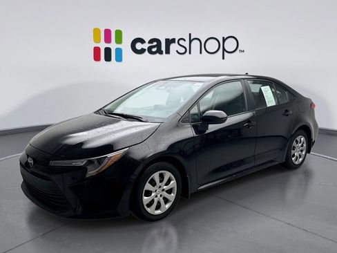 Used 2023 Toyota Corolla LE image 1
