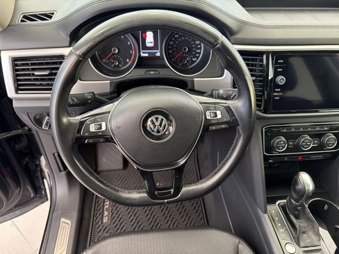 Used 2018 Volkswagen Atlas SEL FWD image 15