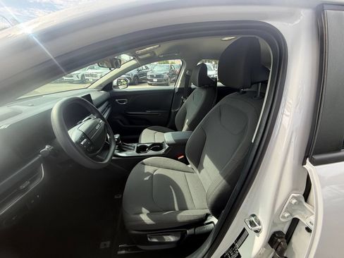 Used 2026 Kia K4 FWD image 21