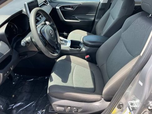 Used 2023 Toyota RAV4 XLE FWD image 27