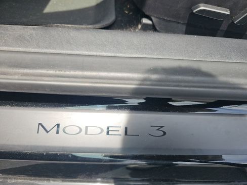 Used 2022 Tesla Model 3 RWD image 11