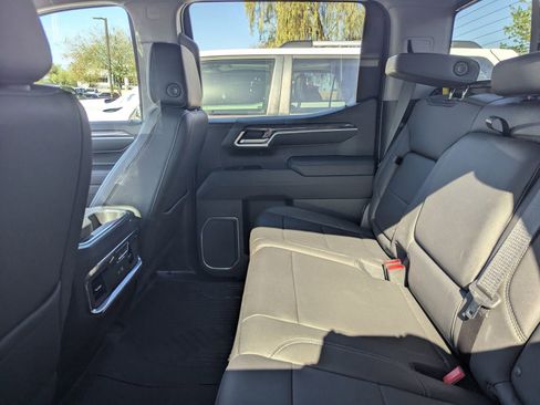 Used 2022 Chevrolet Silverado 1500 LTZ image 8