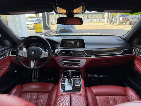 Used 2022 BMW 740i xDrive w/ M Sport Package image 36