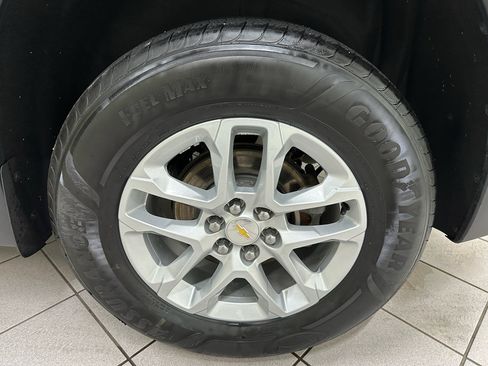 Used 2019 Chevrolet Traverse LS image 15