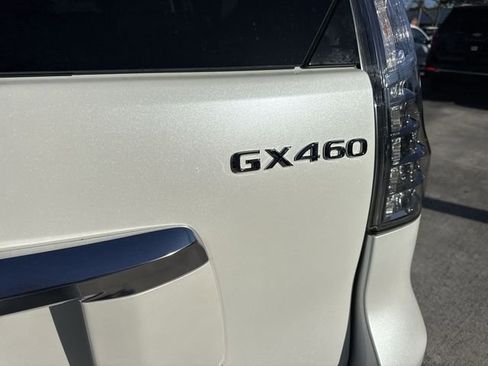 Used 2023 Lexus GX 460 Premium w/ Premium Package image 26