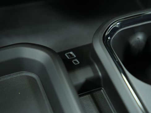 New 2026 GMC Sierra 2500 AT4 w/ AT4 Preferred Package image 39