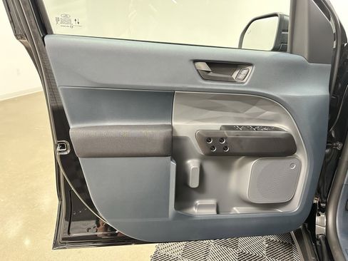 New 2025 Ford Maverick XL image 13