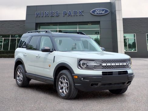 Used 2023 Ford Bronco Sport Badlands w/ Premium Package AWD/4WD image 1