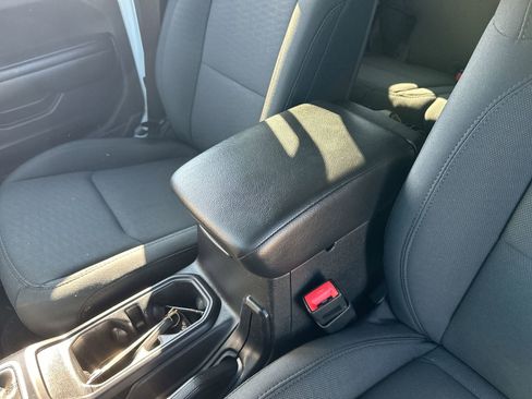 Used 2020 Jeep Wrangler Unlimited Sport S image 20