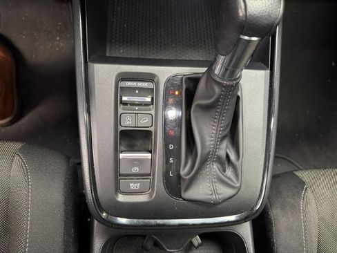 Used 2024 Honda CR-V LX image 16