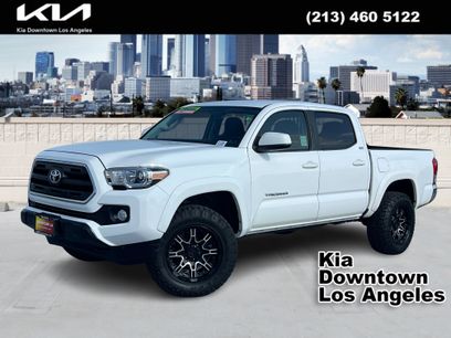 Used 2017 Toyota Tacoma SR5 w/ SR5 Appearance Package (SM)