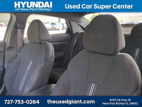 Certified 2025 Hyundai Elantra Sport FWD image 7