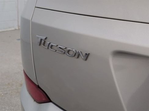 Used 2018 Hyundai Tucson SEL image 12