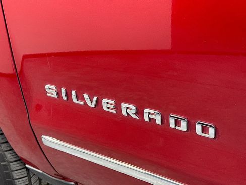 Used 2018 Chevrolet Silverado 1500 LTZ Z71 w/ LTZ Plus Package AWD/4WD image 28