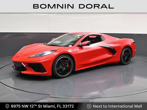 Used 2022 Chevrolet Corvette Stingray Convertible w/ 1LT RWD image 1