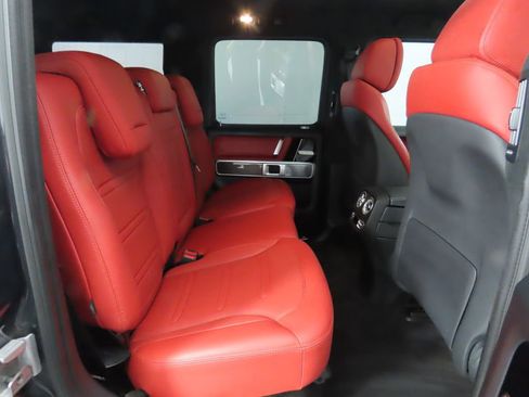 Used 2024 Mercedes-Benz G 550 image 23