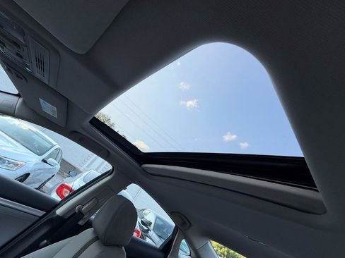 Used 2019 Honda Civic EX image 29
