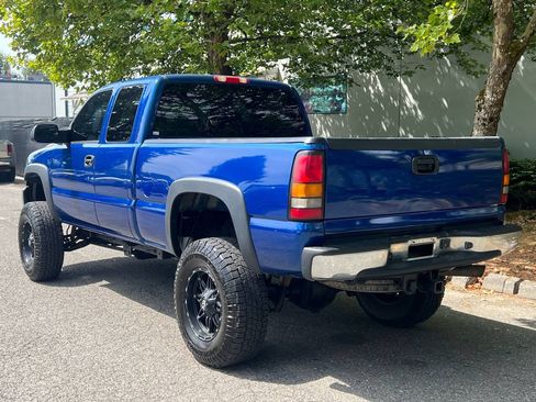 Used 2004 GMC Sierra 2500 SLT AWD/4WD image 3