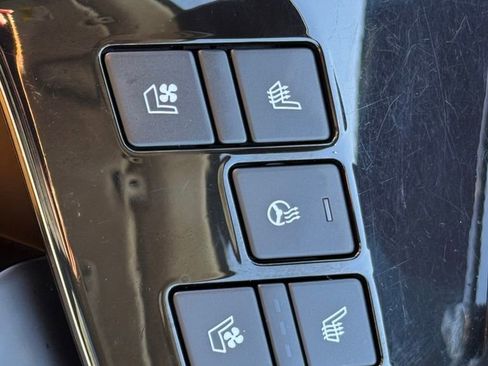 Used 2023 Kia Sportage SX image 20